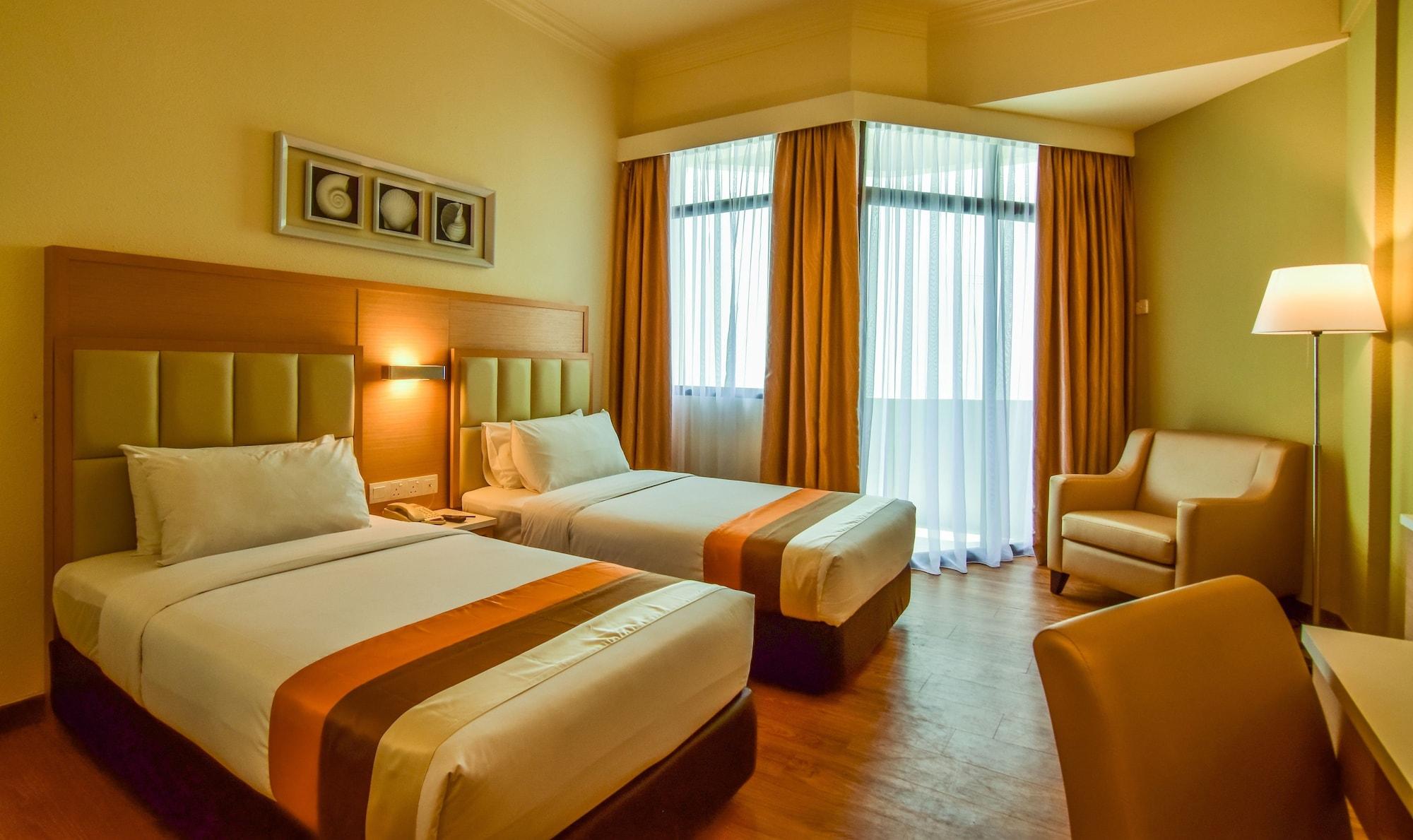 Hotel Sentral Seaview @ ​Beachfront Tanjung Bungah  Dış mekan fotoğraf