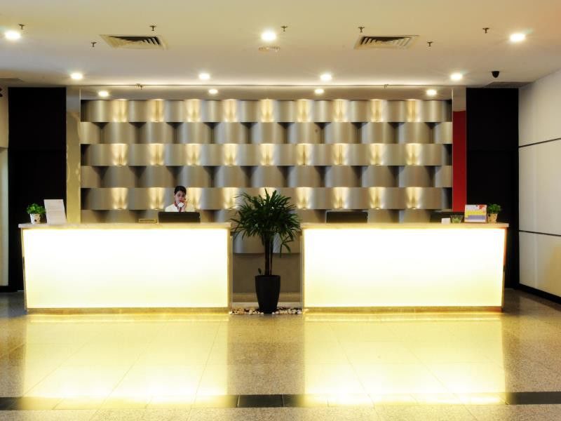 Hotel Sentral Seaview @ ​Beachfront Tanjung Bungah  Dış mekan fotoğraf