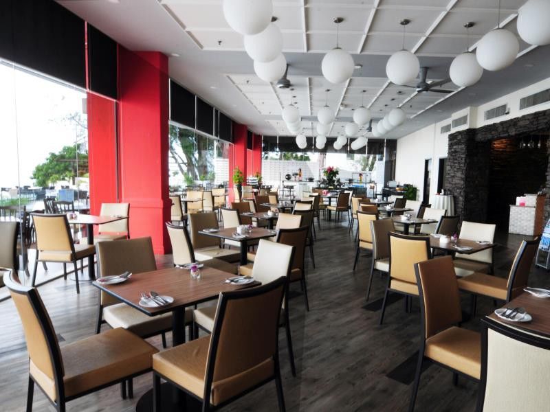 Hotel Sentral Seaview @ ​Beachfront Tanjung Bungah  Dış mekan fotoğraf