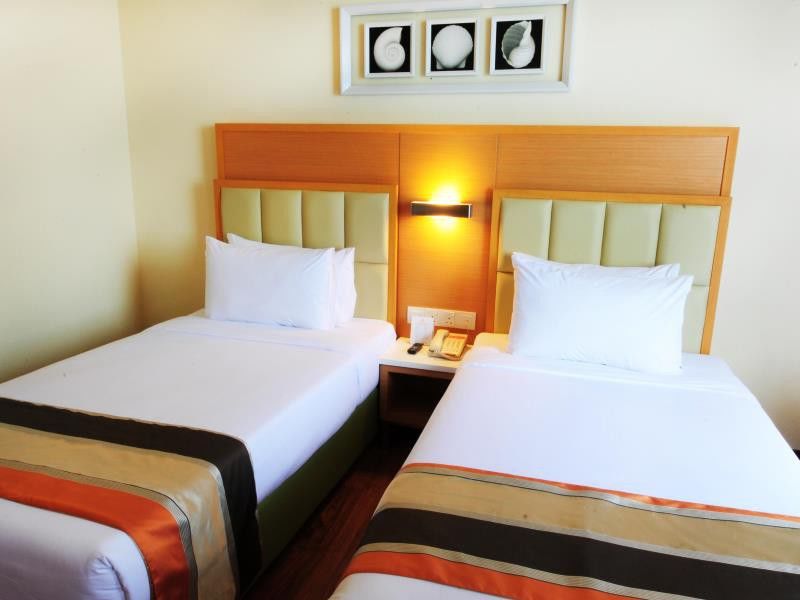 Hotel Sentral Seaview @ ​Beachfront Tanjung Bungah  Dış mekan fotoğraf